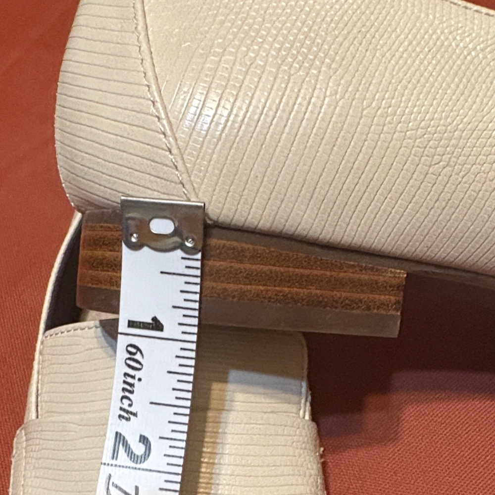 Array Cream Textured Loafers - Picture 9 of 14